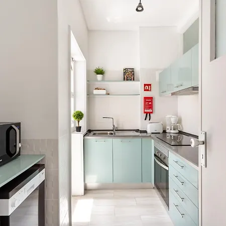 Altido Smart Flat With 2 Balconies * Porto